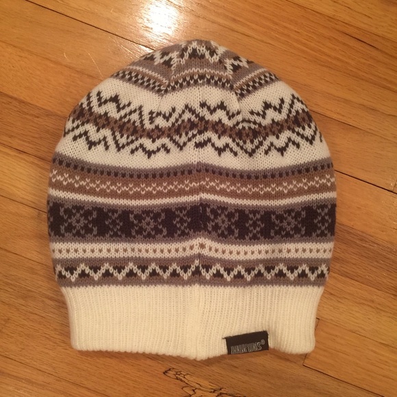 Muk Luks sweater knit hat women’s. NWOT - Picture 1 of 1